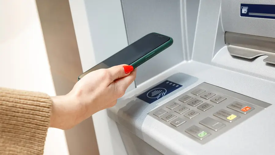Contactless cash withdrawal