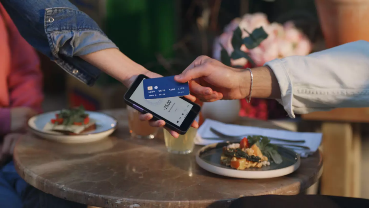 How Do Card Readers Work Understanding Modern Payment Technology how-do-card-readers-work-understanding-modern-payment-technology